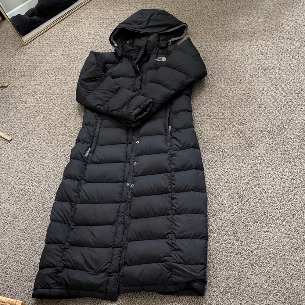 The North Face Women's Hooded Black Puffer Coat